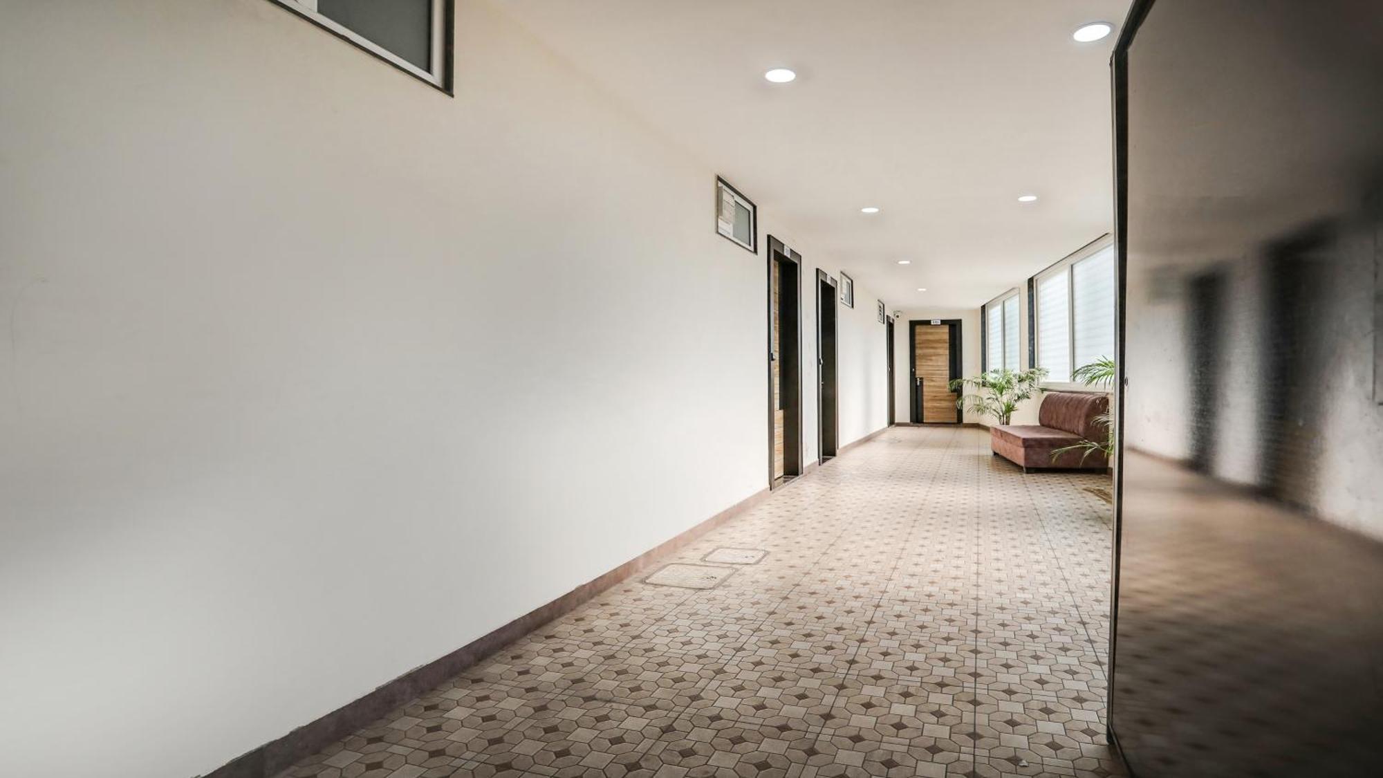 Fabhotel Mansarovar Inn Raipur  Exterior photo